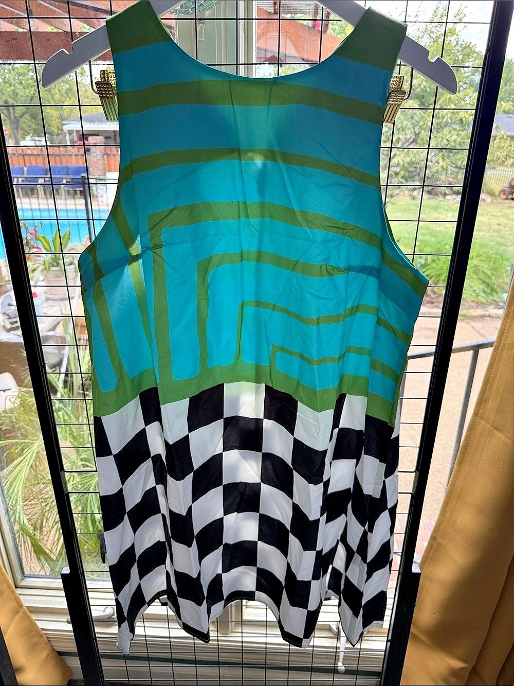 Geometric Mini Dress in Green & Black Like New